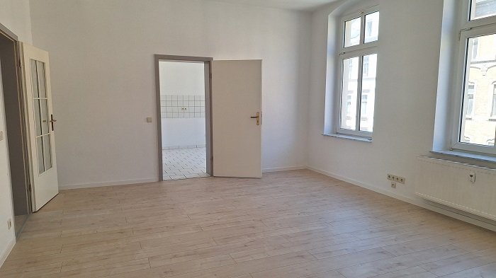 wunderbare 3 Raumwohnung mit EBK, Balkon und 2 Bäder wunderbare 3 Raumwohnung mit EBK, Balkon und 2 Bäder