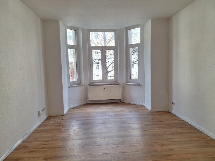 Hochparterrewohnung mit Erkerzimmer Hochparterrewohnung mit Erkerzimmer