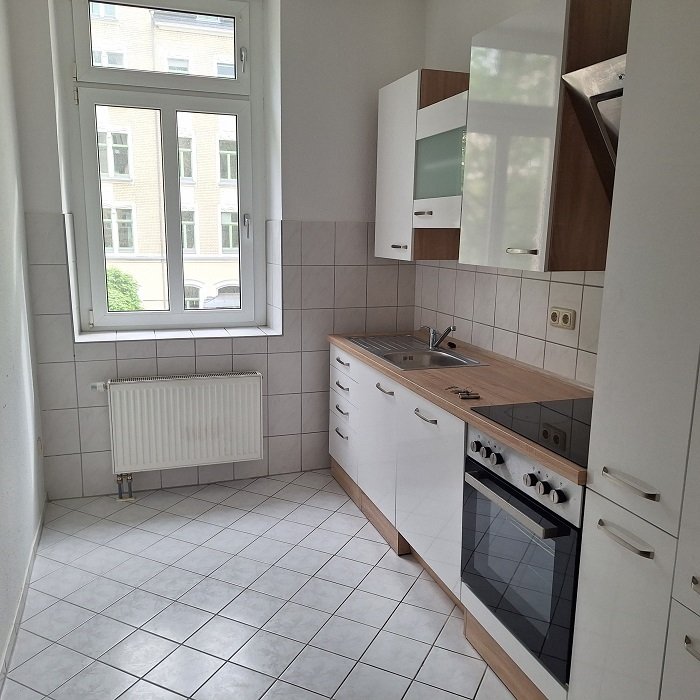 Erkerwohnzimmer - Tageslicht Dusche und Wanne und Gäste WC Erkerwohnzimmer - Tageslicht Dusche und Wanne und Gäste WC
