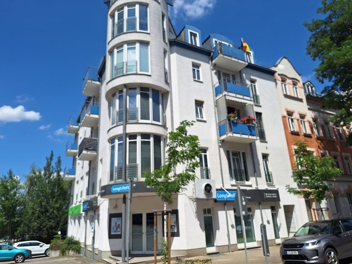 lichtdurchflutete 2 Raumwohnung mit EBK und Balkon lichtdurchflutete 2 Raumwohnung mit EBK und Balkon