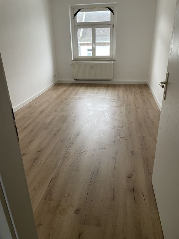 1 Raumwohnung mit Balkon 1 Raumwohnung mit Balkon